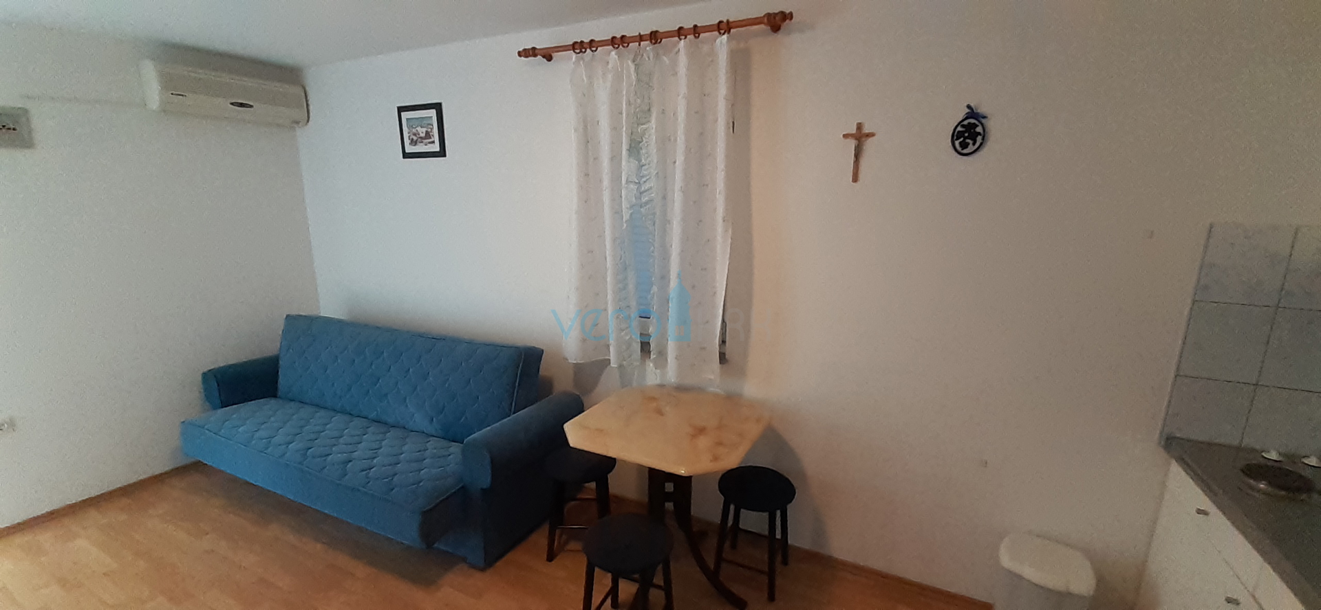 Otok Krk, Šilo, kuća s pet apartmana u blizini mora